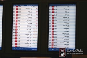 Vuelos a todas horas, este aeropuerto no descansa nunca.