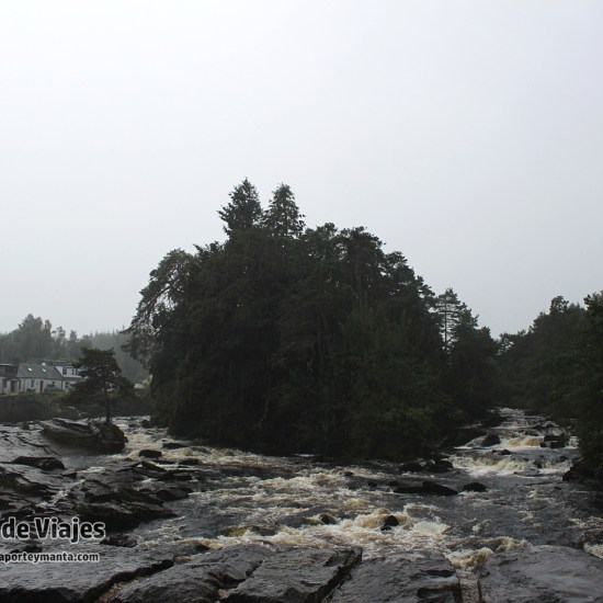 Escocia - Killin - Falls of Dochart (2)