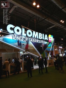 Stand de Colombia FITUR 2018 Pasaporte y Manta
